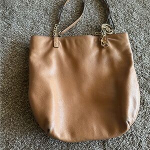 Elegant Tan Leather Tote Bag